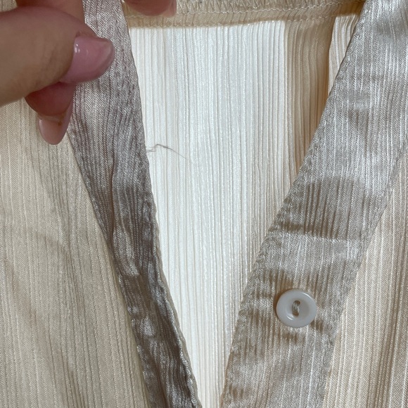 Flowy Satin Blouse - Picture 5 of 6